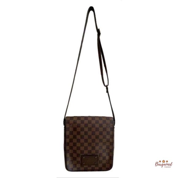 Authentic Louis Vuitton Damier Ebene Coated Canvas Brooklyn PM Shoulder Bag - Picture 1 of 14